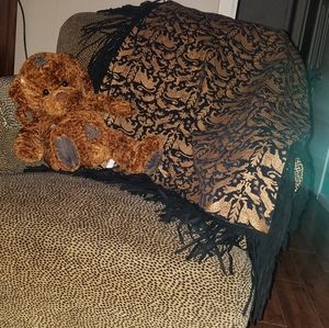 The white company frindged throw